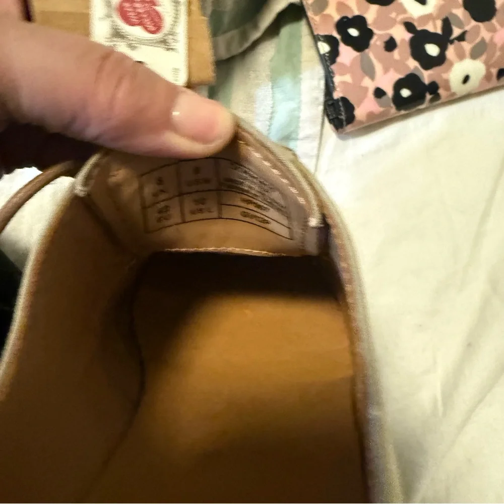 NWT Dr. Martens khaki canvas oxfords - Picture 8 of 9